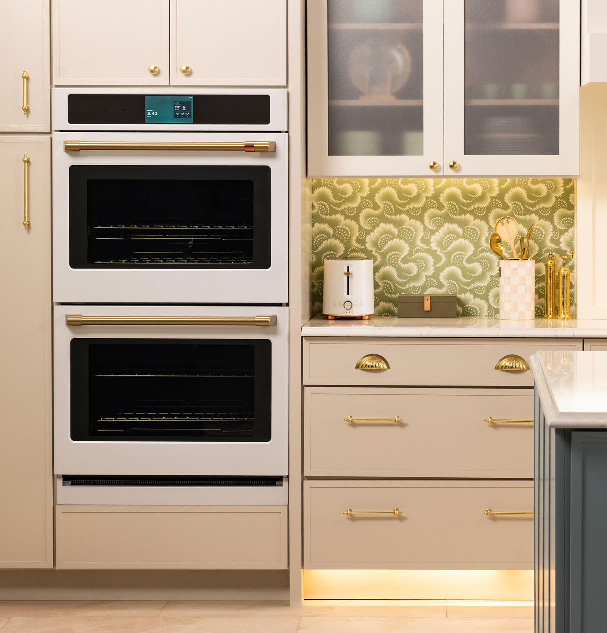 CAF(EBACK)™ Professional Series 30" Smart Built-In Convection Double Wall Oven