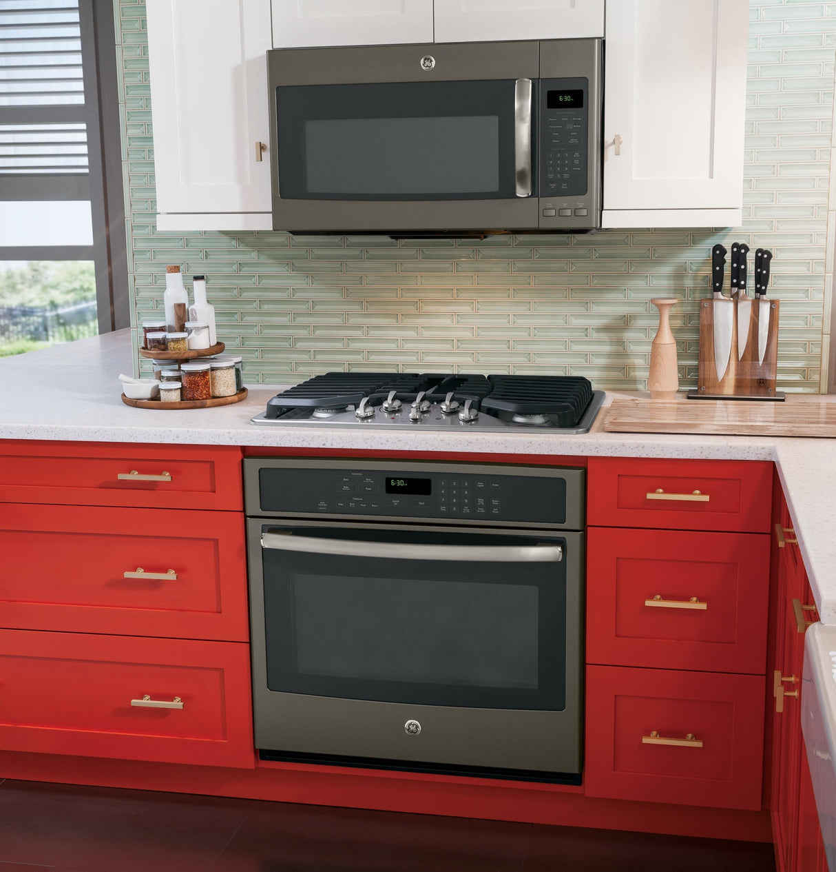 GE Profile™ Series 30" Built-In Gas Cooktop