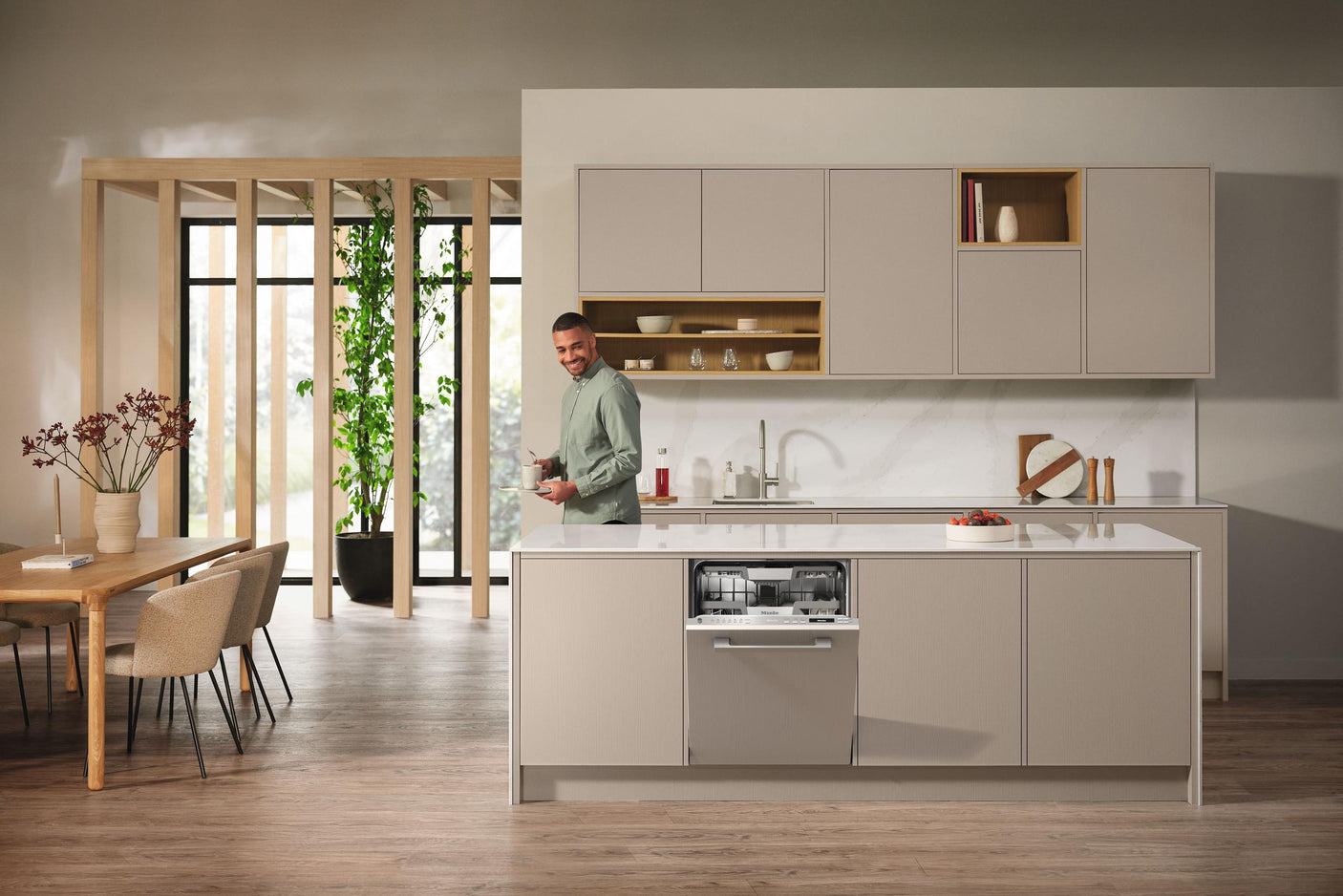 G 7186 SCVi AutoDos Stainless Steel. - Fully-integrated, full-size dishwasher with Automatic Dispensing thanks to AutoDos with integrated PowerDisk.