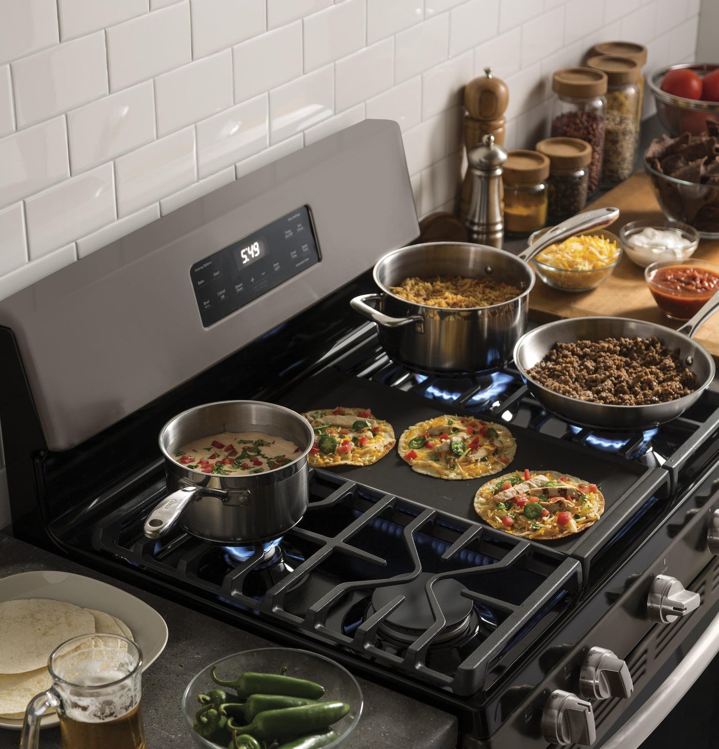 GE® 30" Free-Standing Gas Range