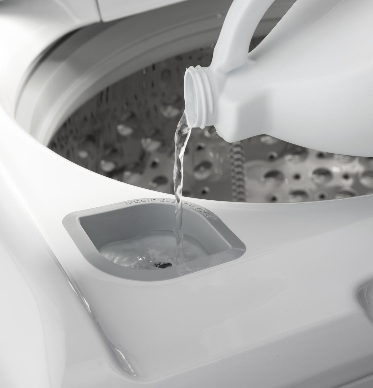 GE® 4.6 cu. ft. Capacity Washer with Stainless Steel Basket