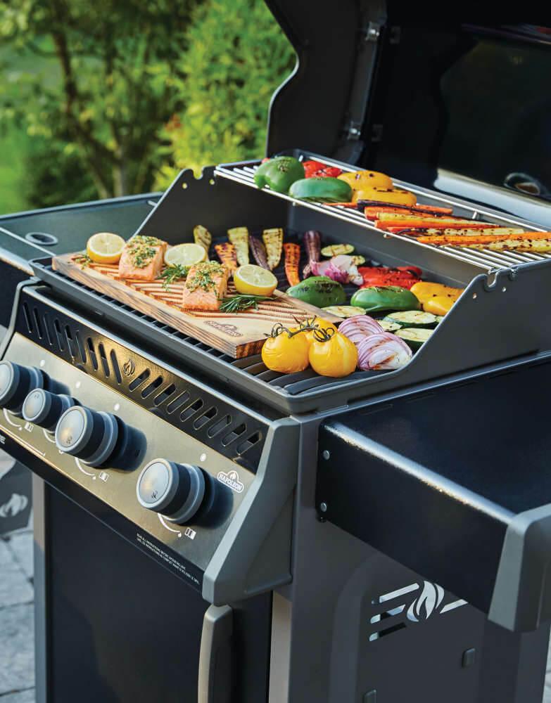 Rogue 425 SB Range Side Burner , Propane, Black