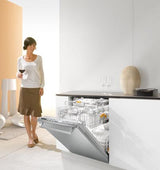 Fully-Integrated, Full-size Dishwasher