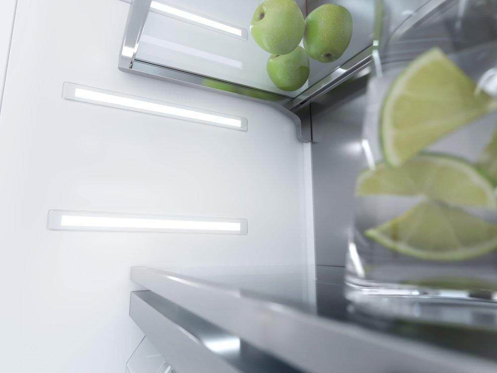 KF 2802 SF Stainless steel/CleanSteel - MasterCool™ fridge-freezer For high-end design and technology on a large scale.