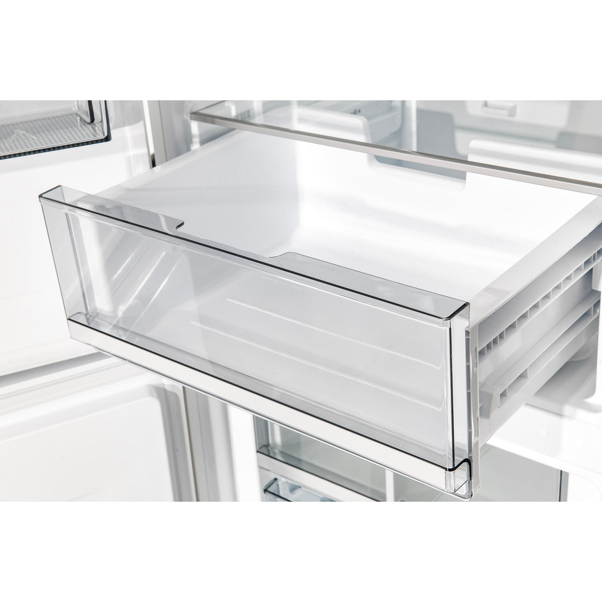 Custodia 24" Bottom Freezer, 10.3 cf., Left Swing, Ice Maker, Total No frost, White, Antique Brass handles