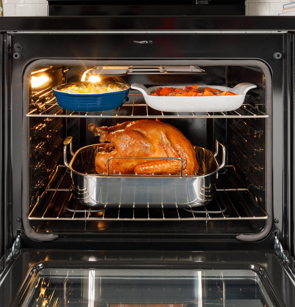 GE® ENERGY STAR® 30" Free-Standing Electric Range