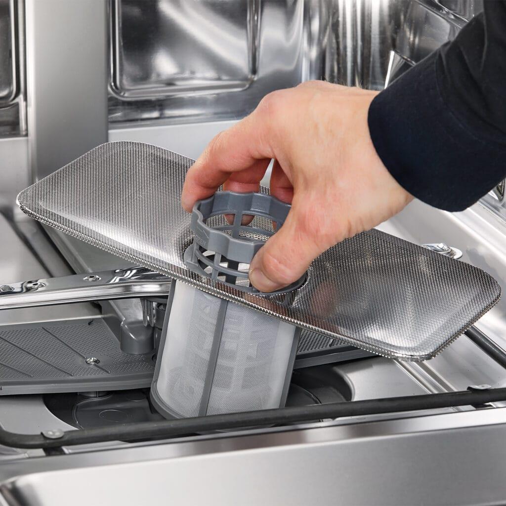 Danby 18 Wide Built-in Dishwasher in White