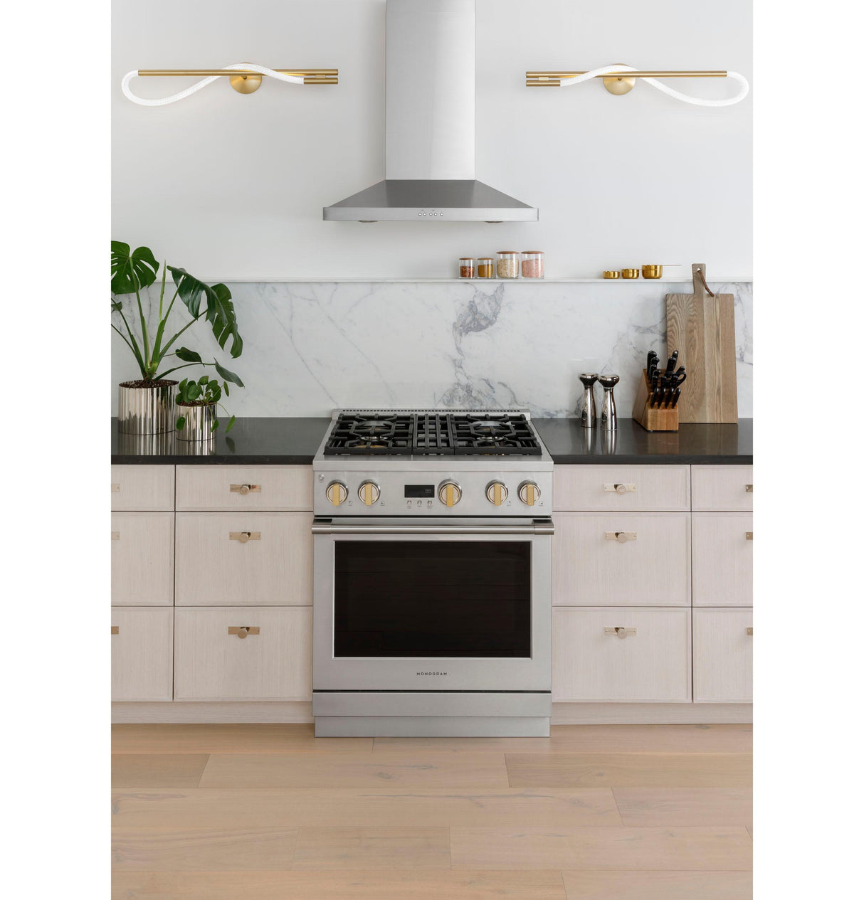 Monogram 30" Wall-Mounted Hood