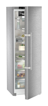 Freestanding refrigerator with BioFresh Professional