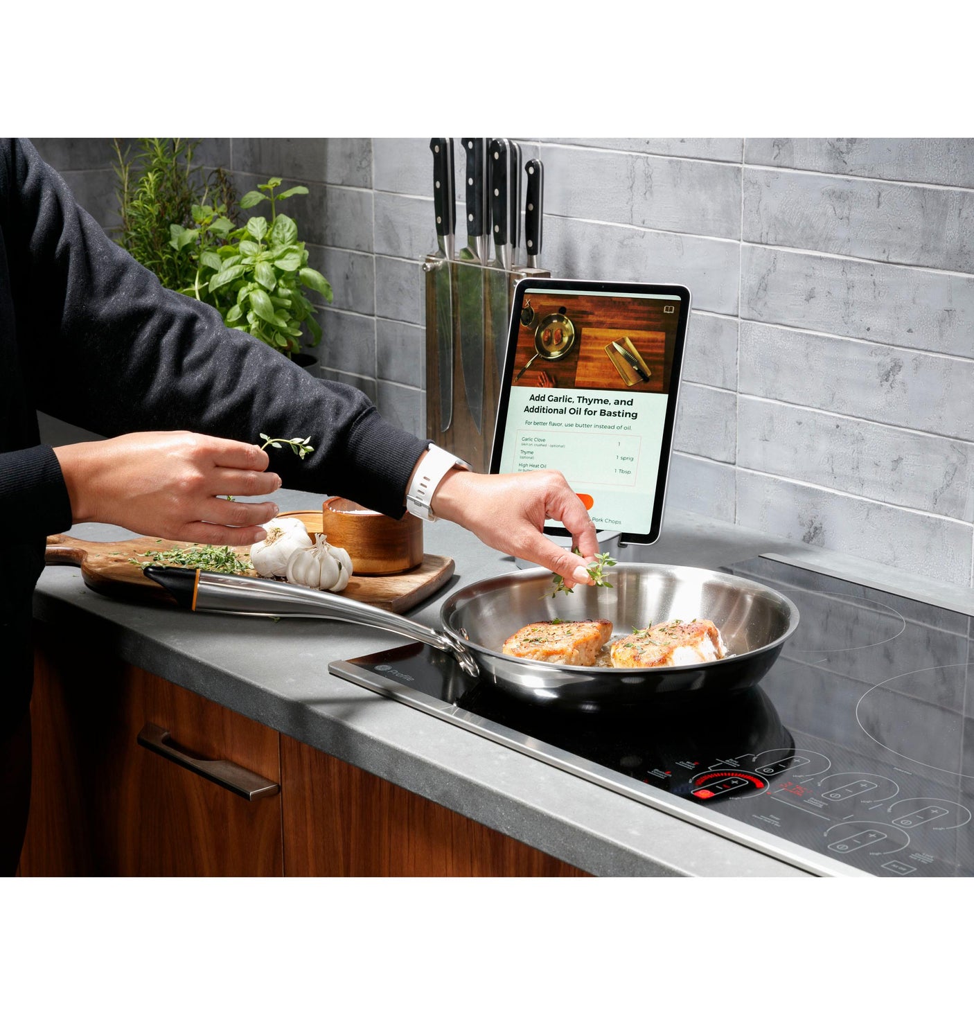 GE Profile™ ENERGY STAR® 30" Built-In Touch Control Induction Cooktop