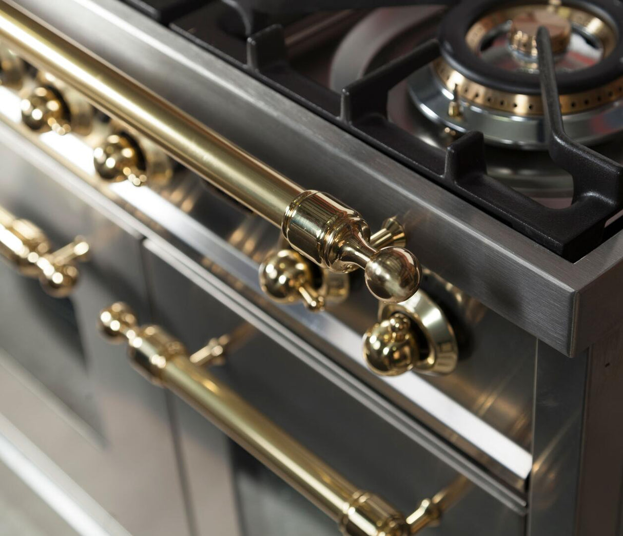 Nostalgie 48 Inch Dual Fuel Natural Gas Freestanding Range in Stainless Steel with Brass Trim