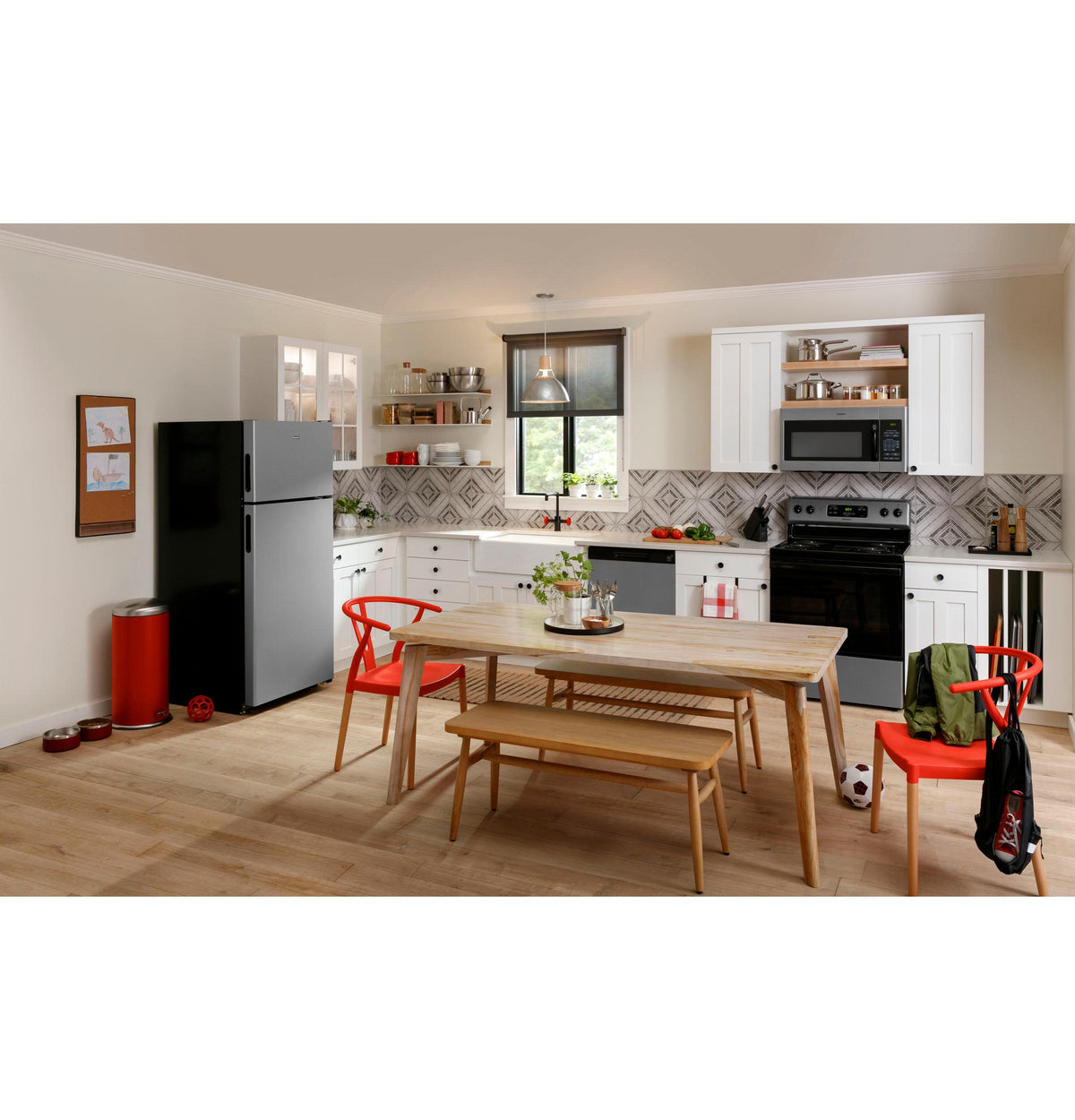 Hotpoint® 1.6 Cu. Ft. Over-the-Range Microwave Oven