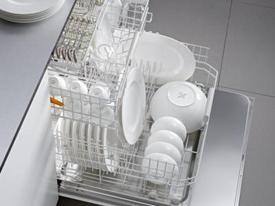 G 4225 SC Futura Classic Series Dishwasher - Prefinished (White) w/Cutlery tray