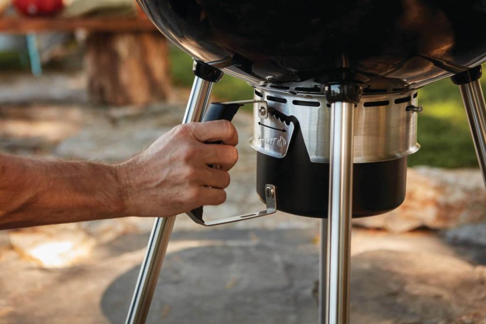 22 inch Charcoal Kettle Grill , Charcoal, Black