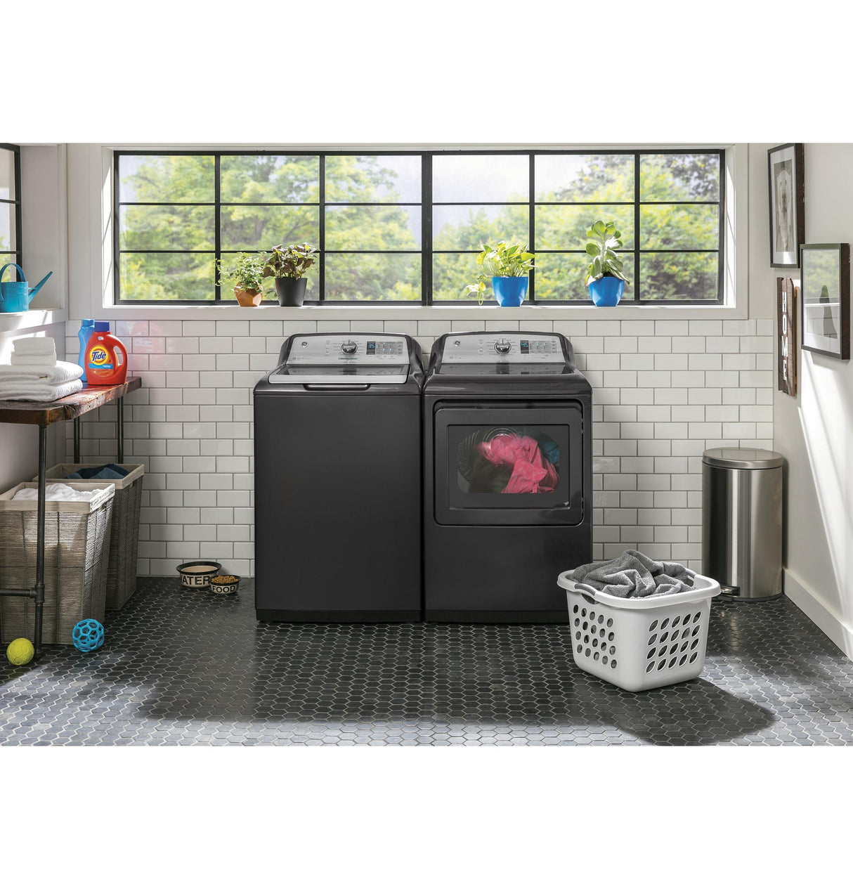 GE® 5.0 cu. ft. Capacity Smart Washer with Stainless Steel Basket