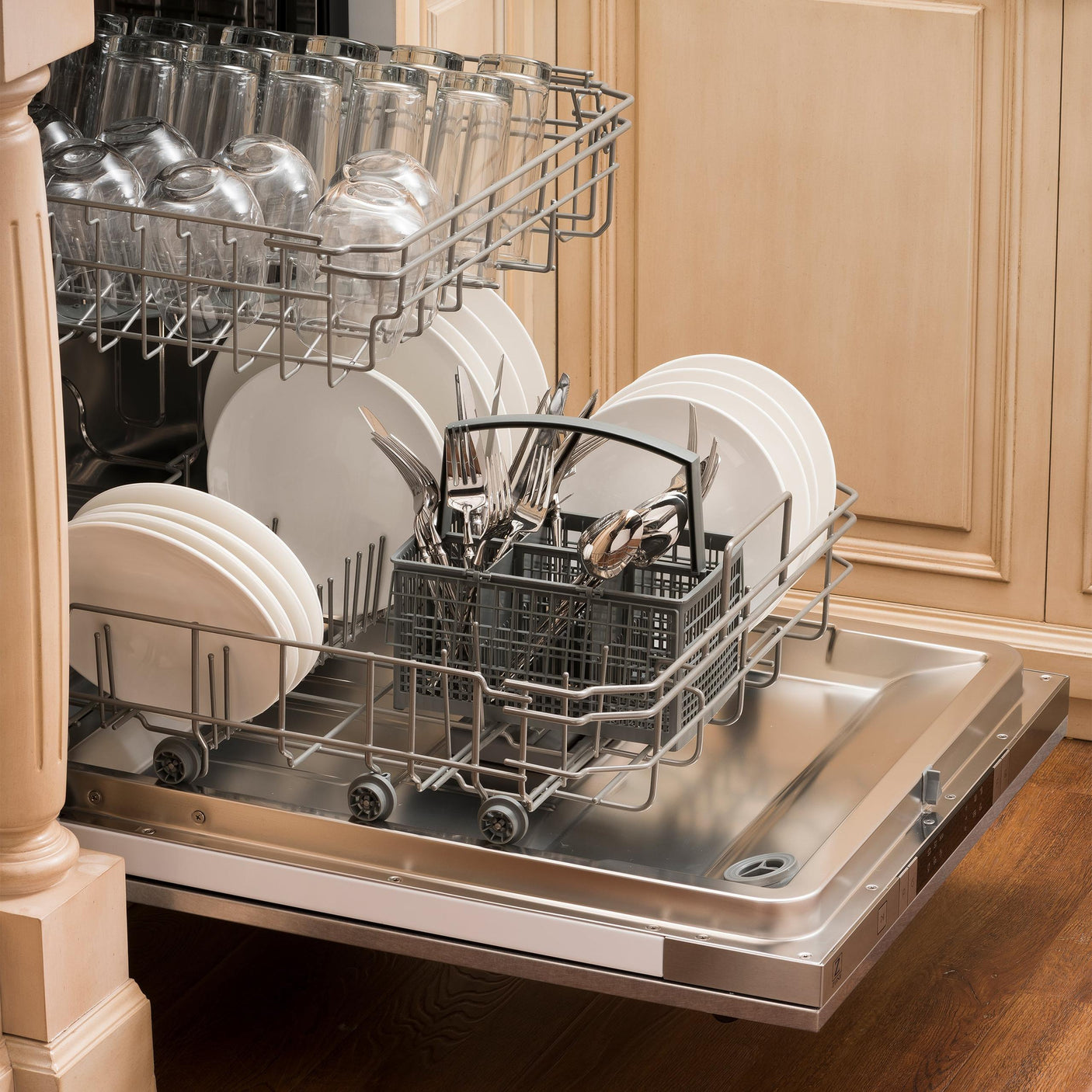 ZLINE 24 in. Top Control Dishwasher with Stainless Steel Tub and Modern Style Handle, 52dBa (DW-24) [Color: DuraSnow]