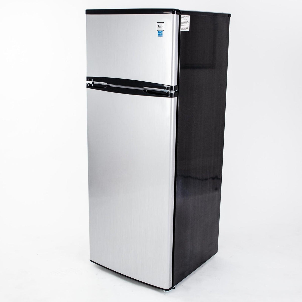 7.4 cu. ft. Apartment Size Refrigerator - White / 7.4 cu. ft.