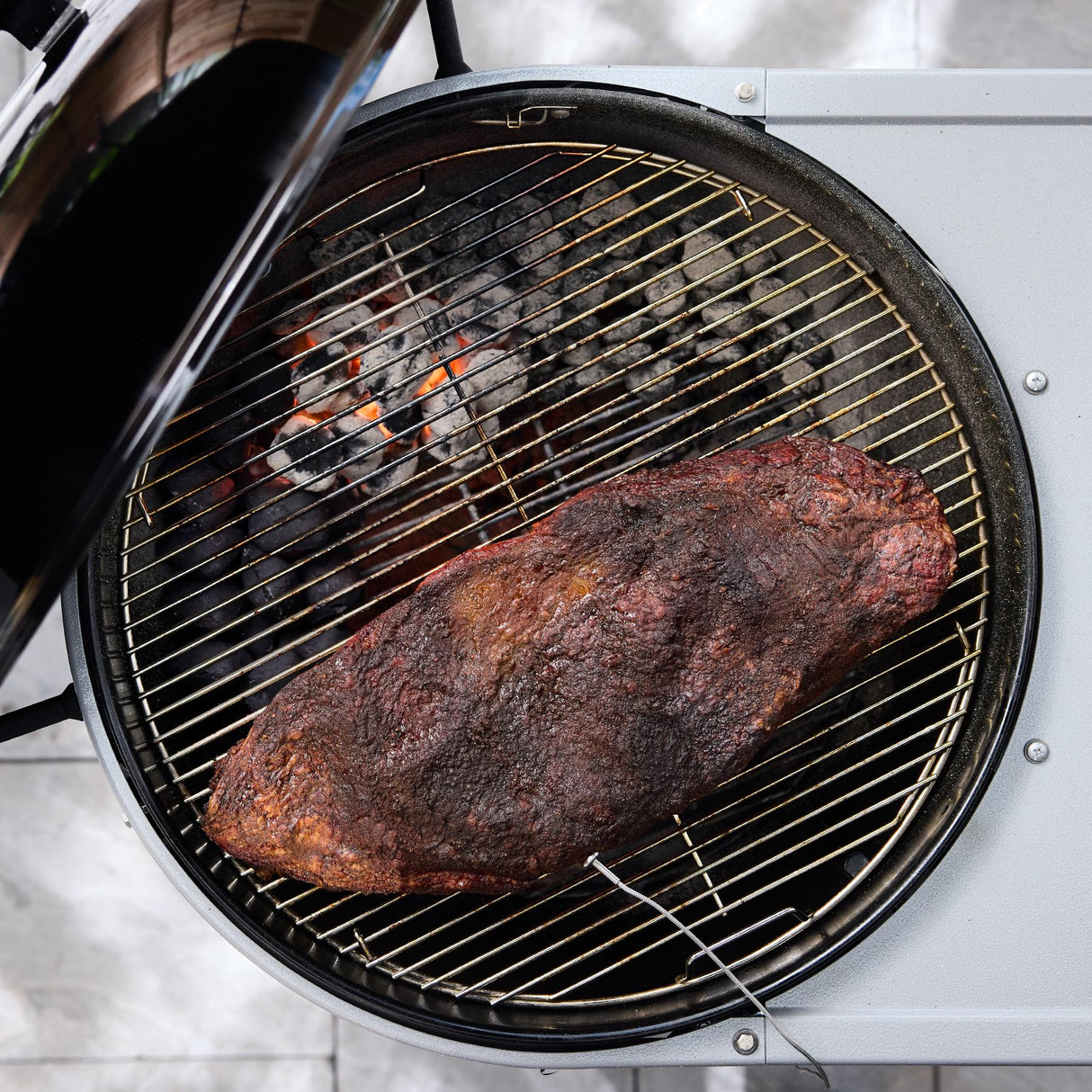 22 Performer™ Premium Smart Charcoal Grill - Black