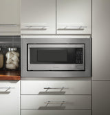 Optional 30" Built-In Trim Kit
