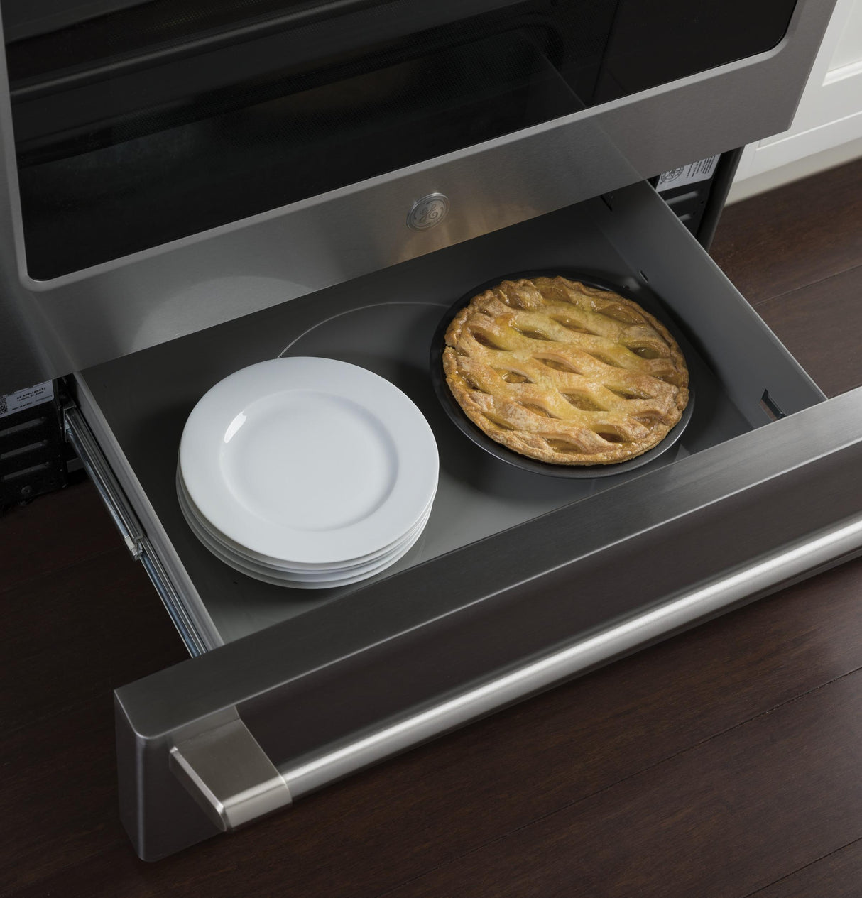 GE Cafe™ Series 30" Slide-In Front Control Dual-Fuel Range with Warming Drawer