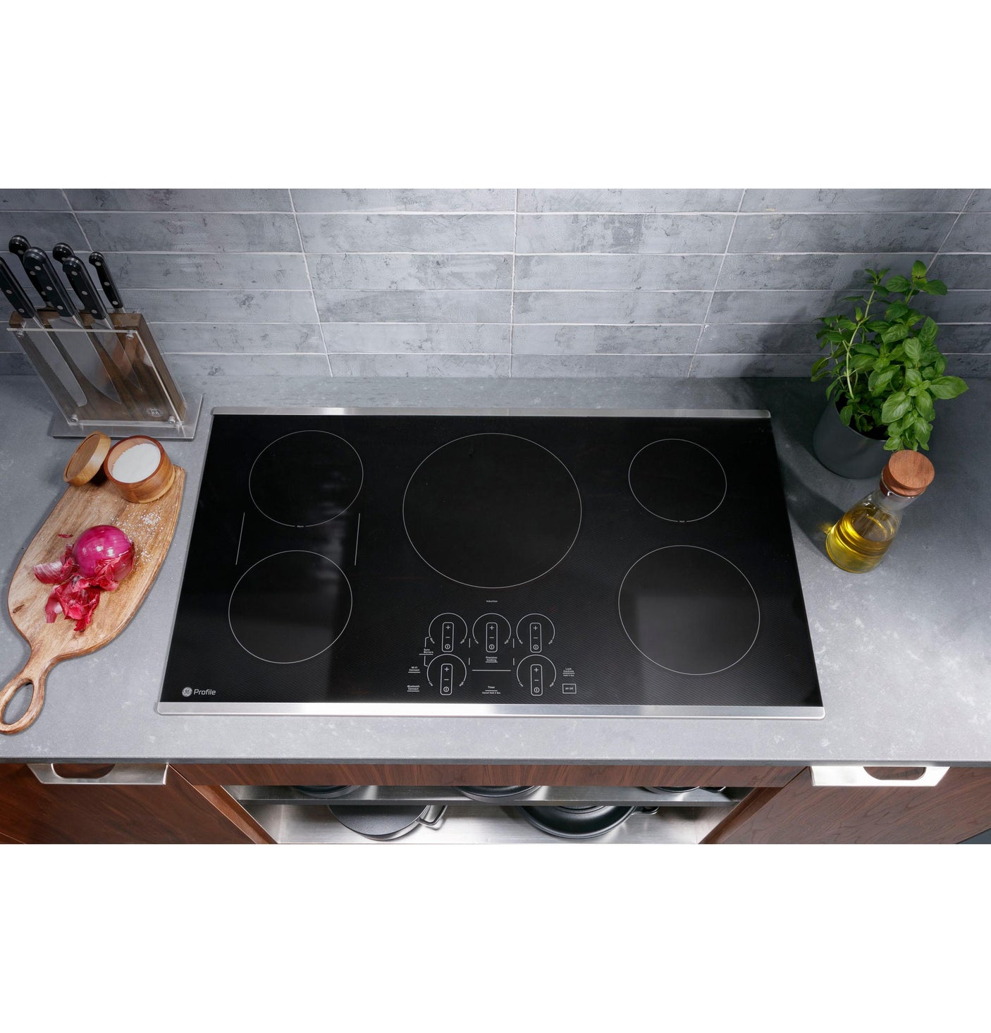 GE Profile™ ENERGY STAR® 36" Built-In Touch Control Induction Cooktop