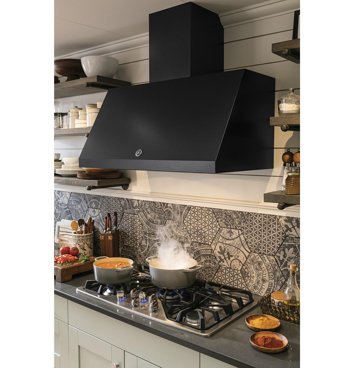 GE Cafe™ Series 36" Built-In Gas Cooktop