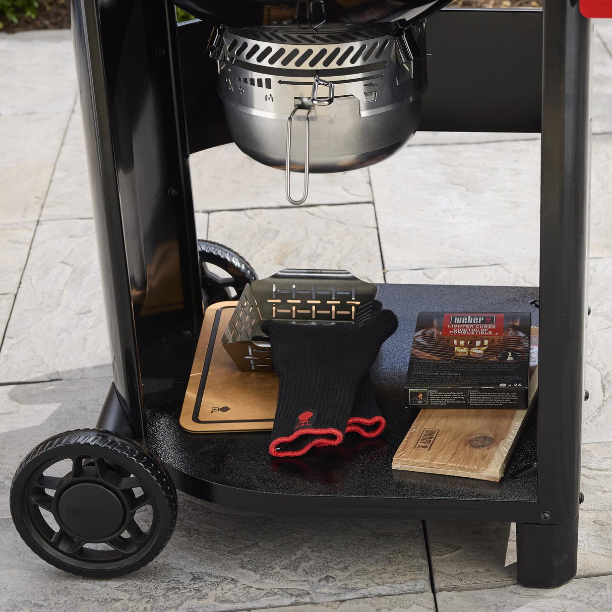 22 Performer™ Smart Charcoal Grill - Black