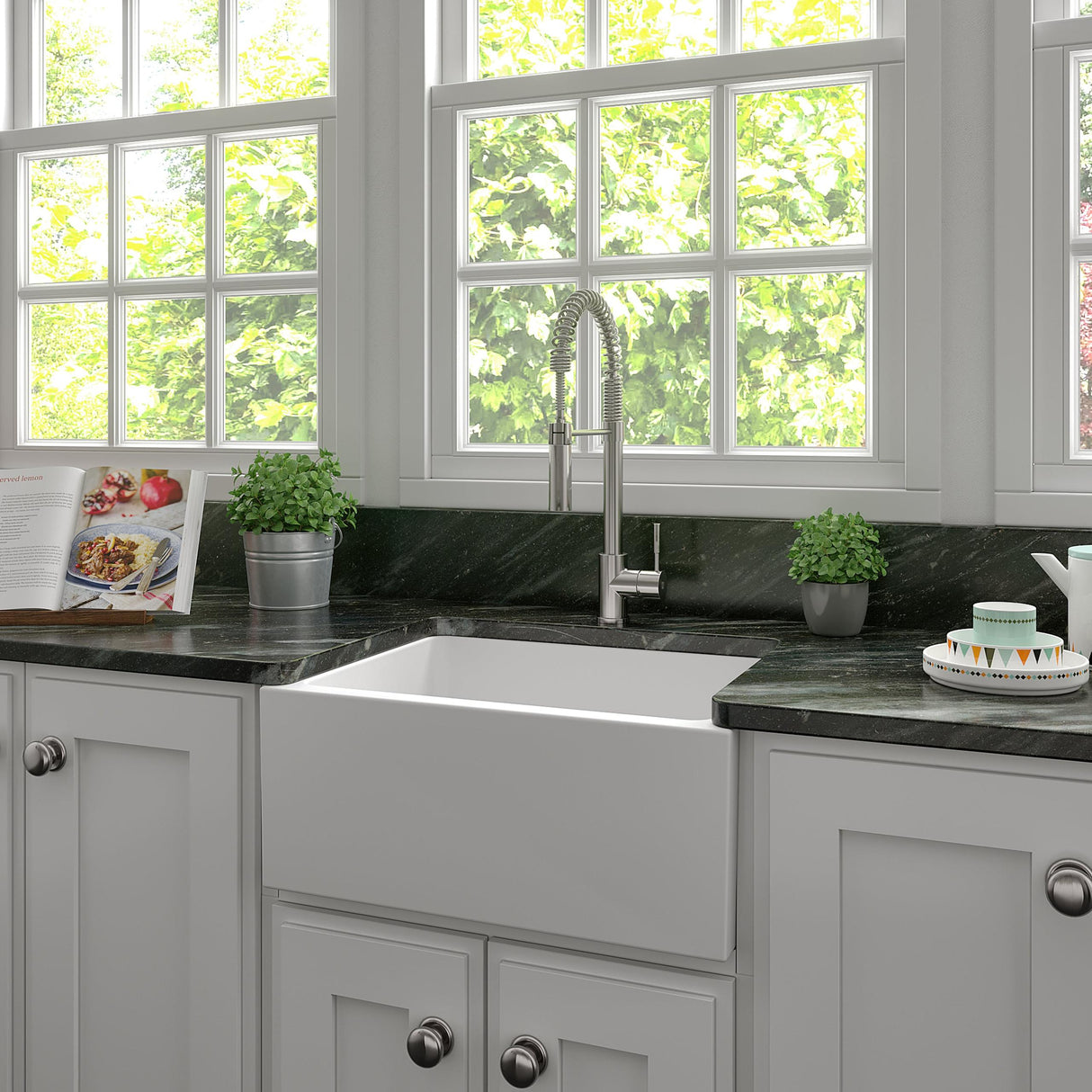 ZLINE 24 in. Venice Farmhouse Apron Front Reversible Single Bowl Fireclay Kitchen Sink with Bottom Grid in White Matte (FRC5120-WM-24)