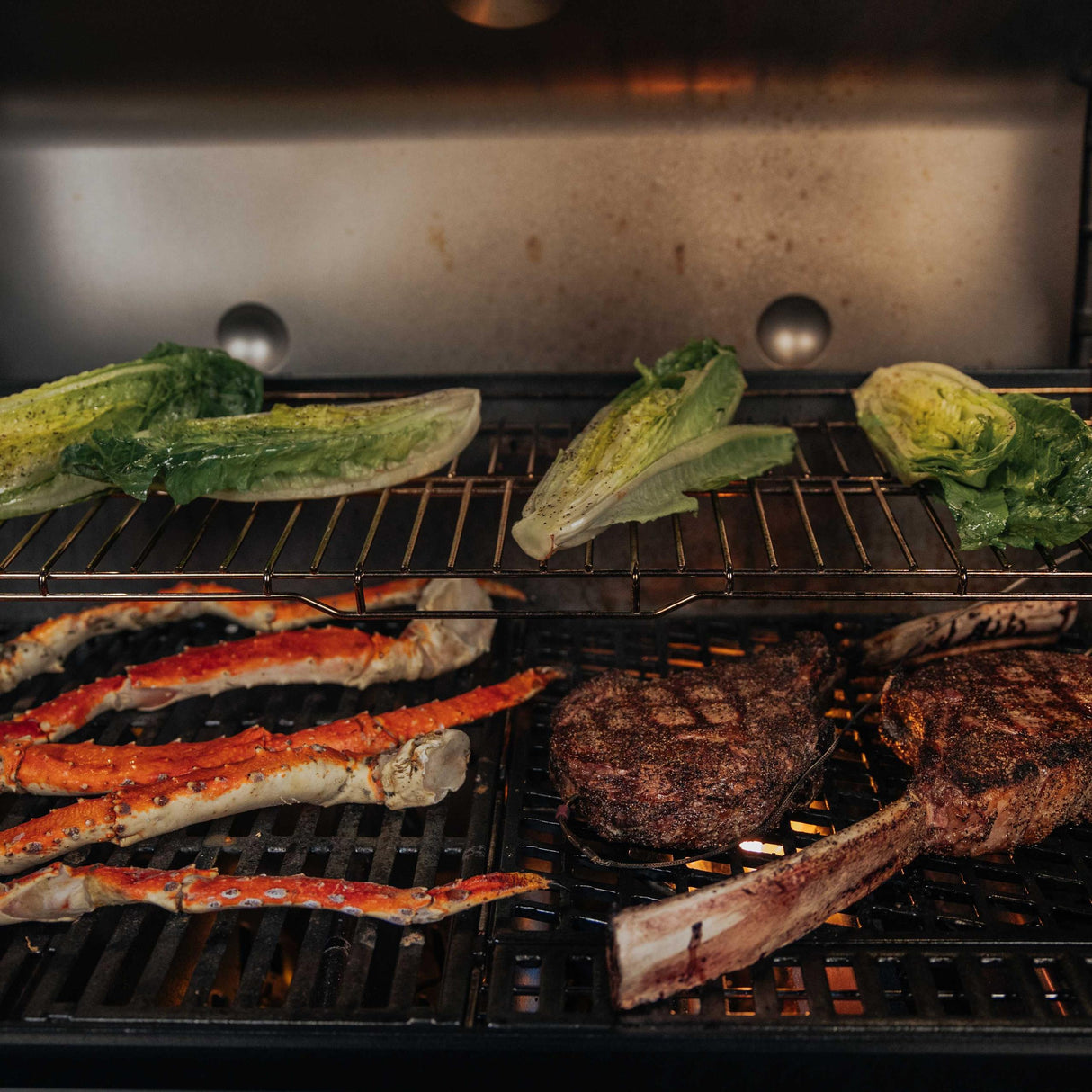 Genesis E-325s Gas Grill (Natural Gas) - Black