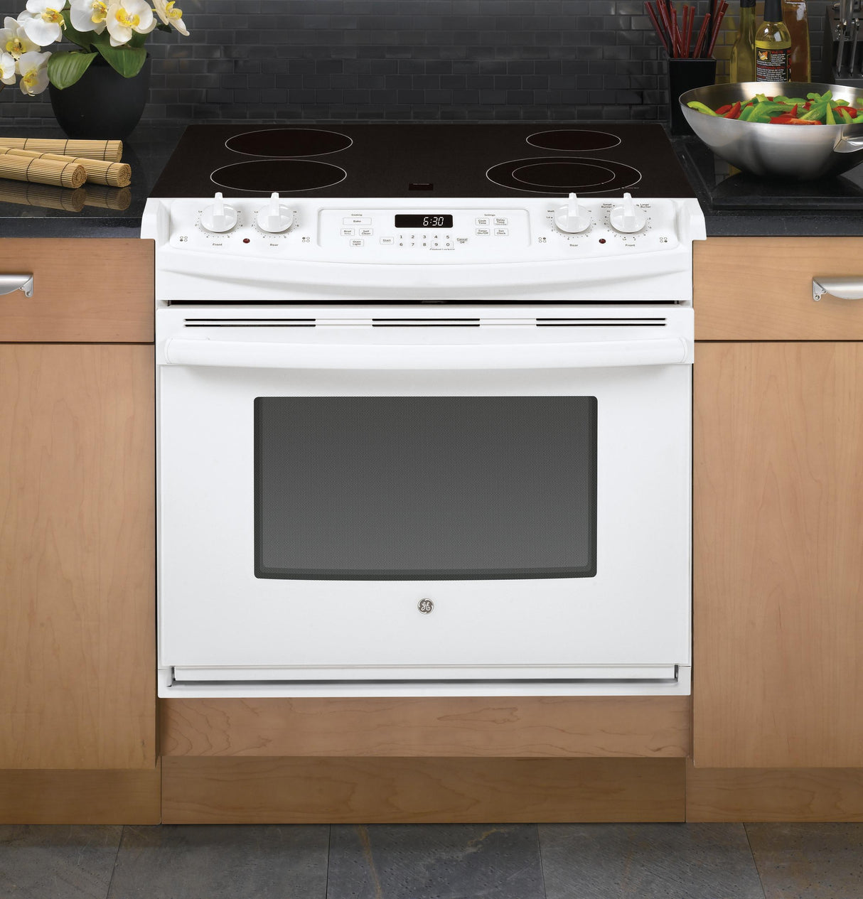 GE® 30" Drop-In Electric Range