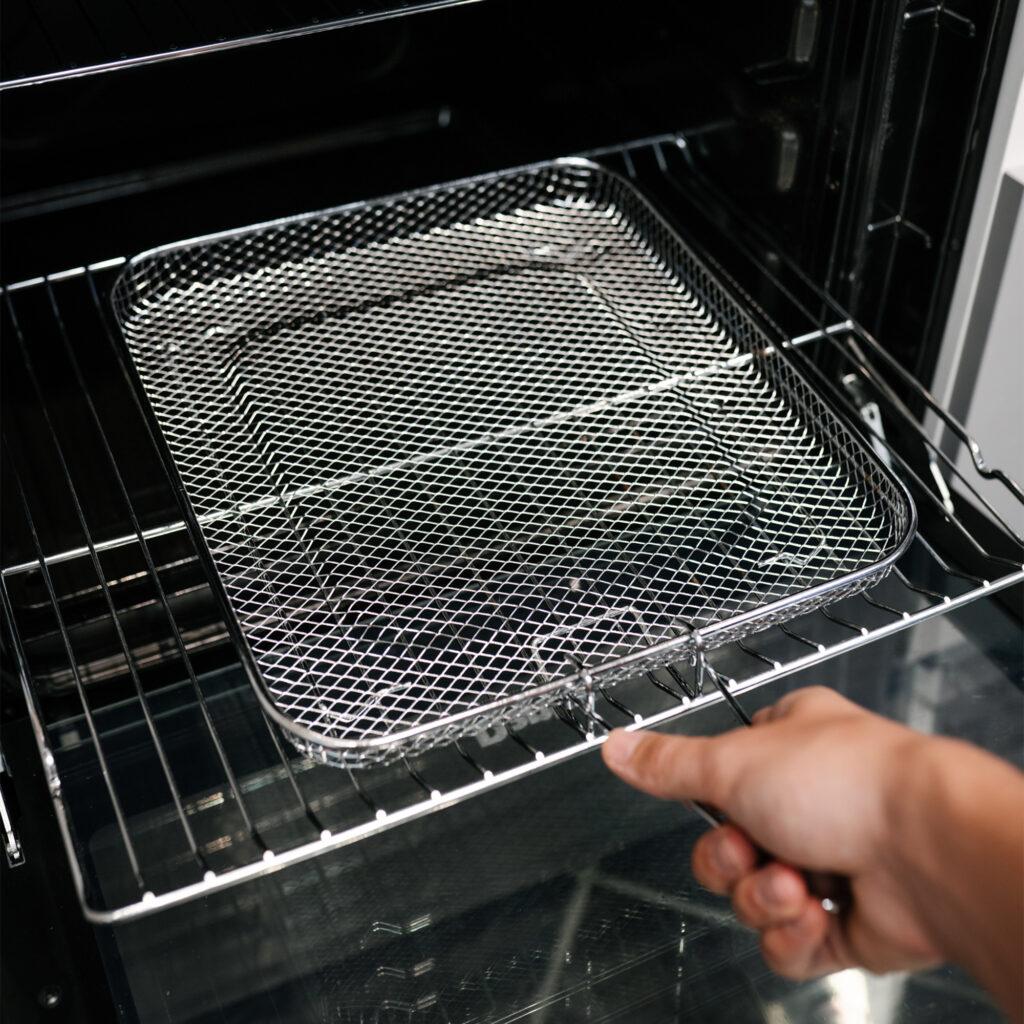 Danby 24-in TruAirFry Smooth top Slide-in Electric Range in Stainless Steel