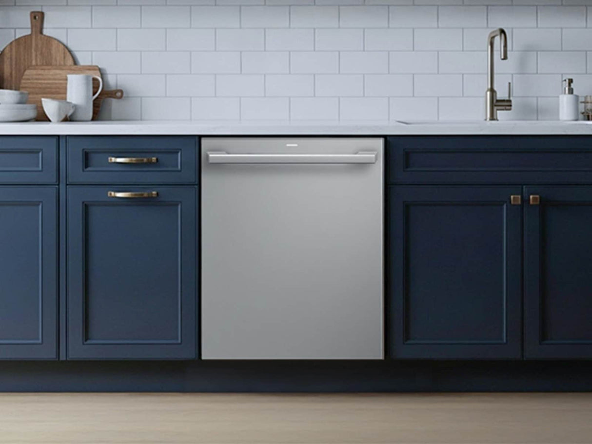 Bespoke AI Smart Dishwasher AI Wash & 3rd Rack Washing System  AutoRelease™ Door  38dBA