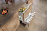 KU 7175 D - Built-under refrigerator, 33 7/8-36 1/4 in (86-92 cm) niche height with two individually adjustable temperature zones for more flexibility.