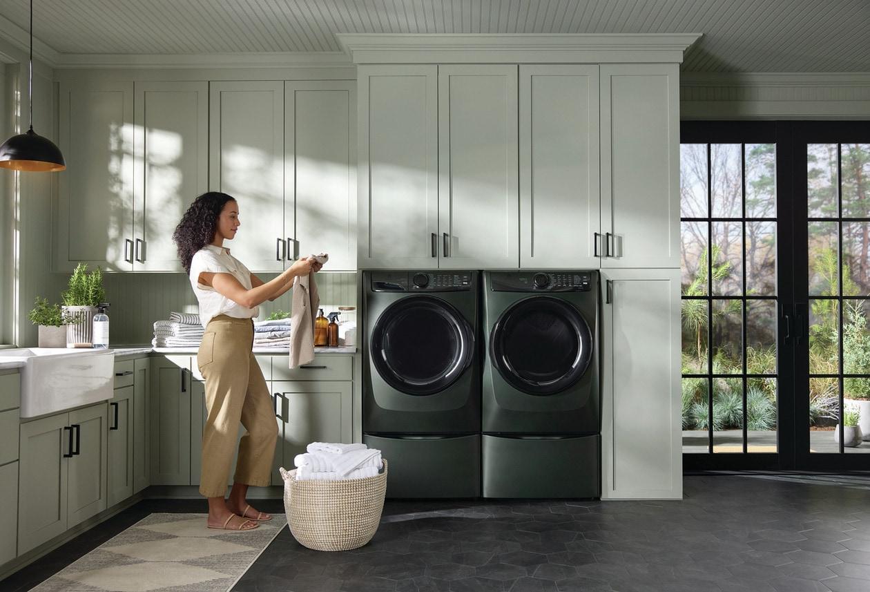 Front Load Perfect Steam™ Washer with LuxCare® Plus Wash and SmartBoost® - 4.5 Cu. Ft.