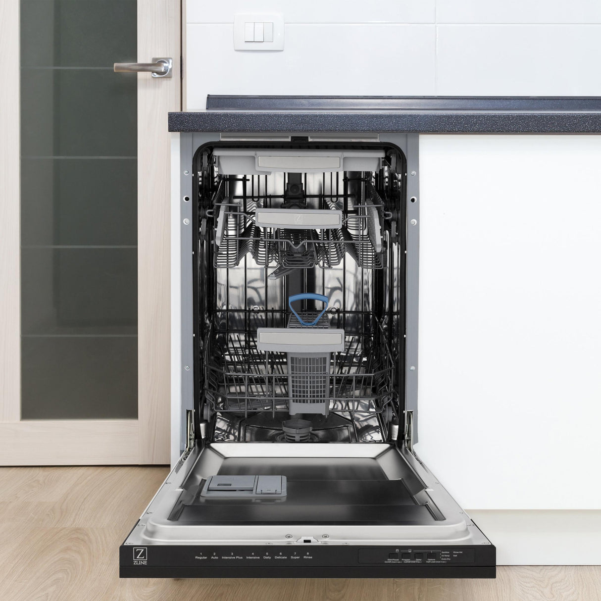 ZLINE 18" Tallac Series 3rd Rack Top Control Dishwasher with Traditional Handle, 51dBa [Color: Black Stainless Steel]