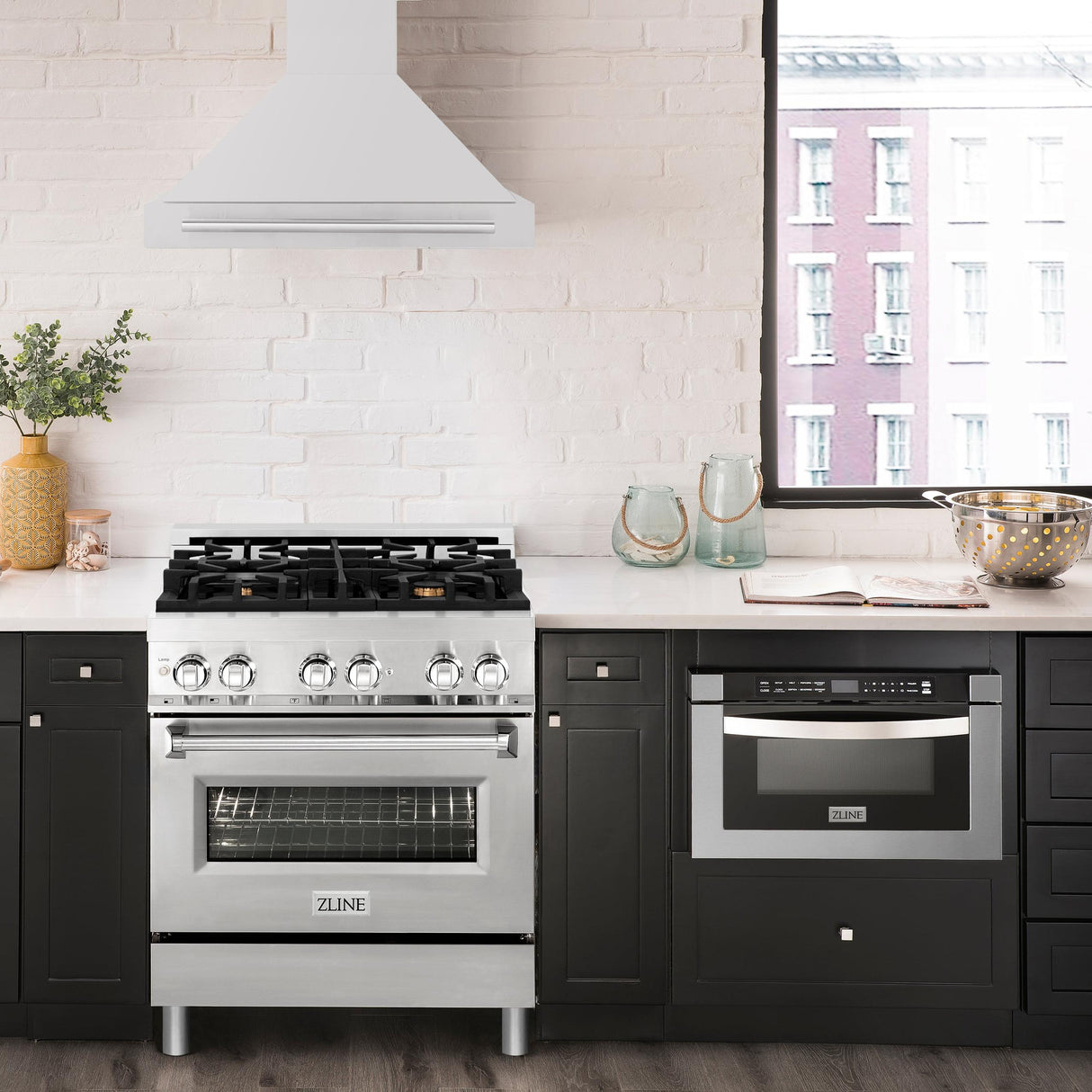 ZLINE 30 in. Convertible Stainless Steel Range Hood with Stainless Steel Handle (KB4STX-30) [Color: Stainless Steel]