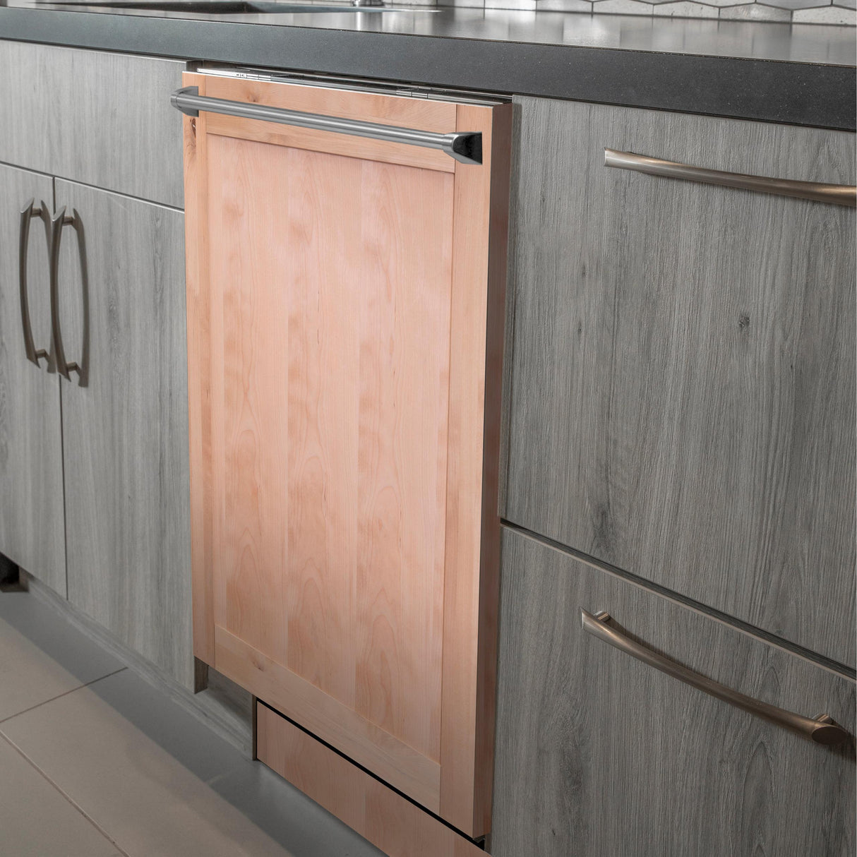 ZLINE 24 in. Top Control Dishwasher with Stainless Steel Tub and Traditional Style Handle, 52dBa (DW-24) [Color: Unfinished Wood]