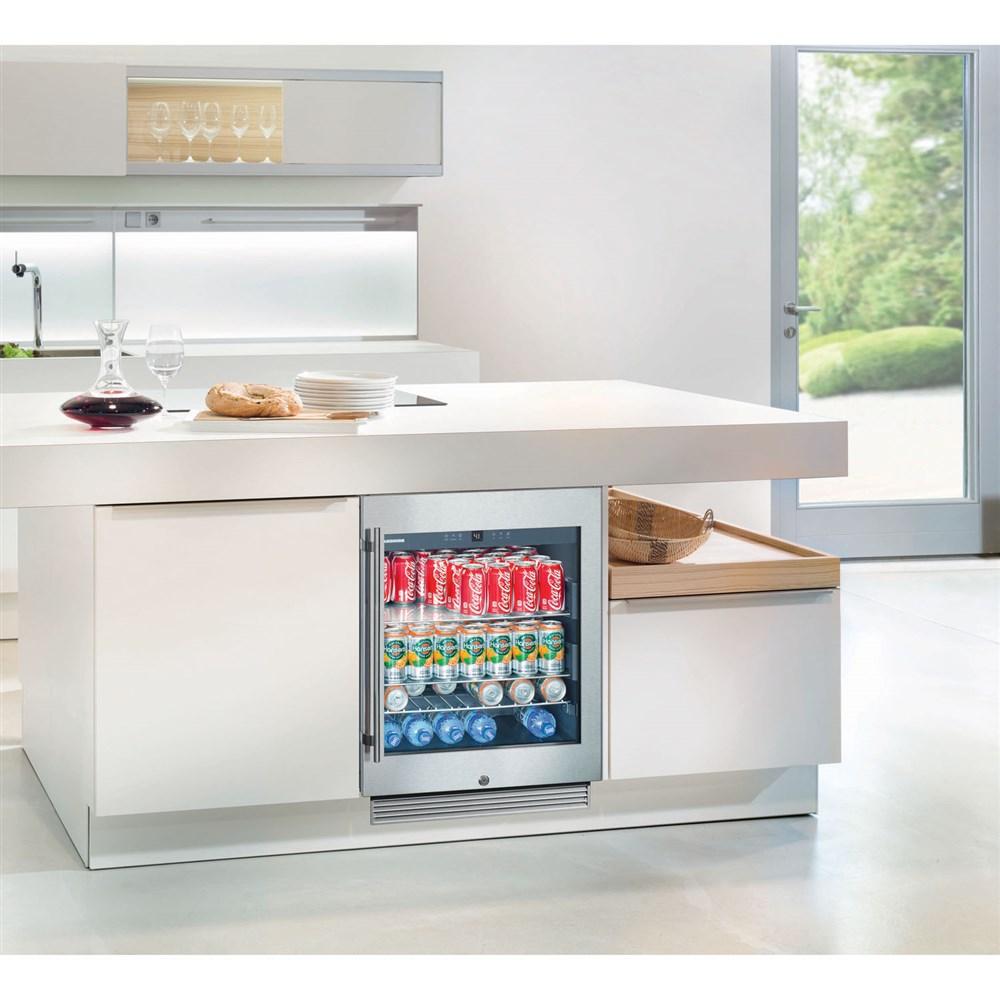 Undercounter Beverage Center 24", Lock, Reversible Door