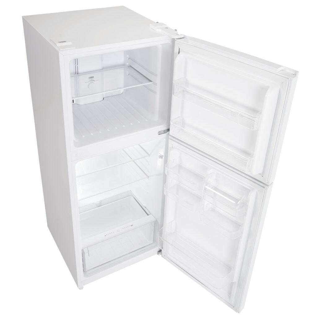 Danby 10 cu. ft. Top-Freezer Refrigerator - Thumbnail 2