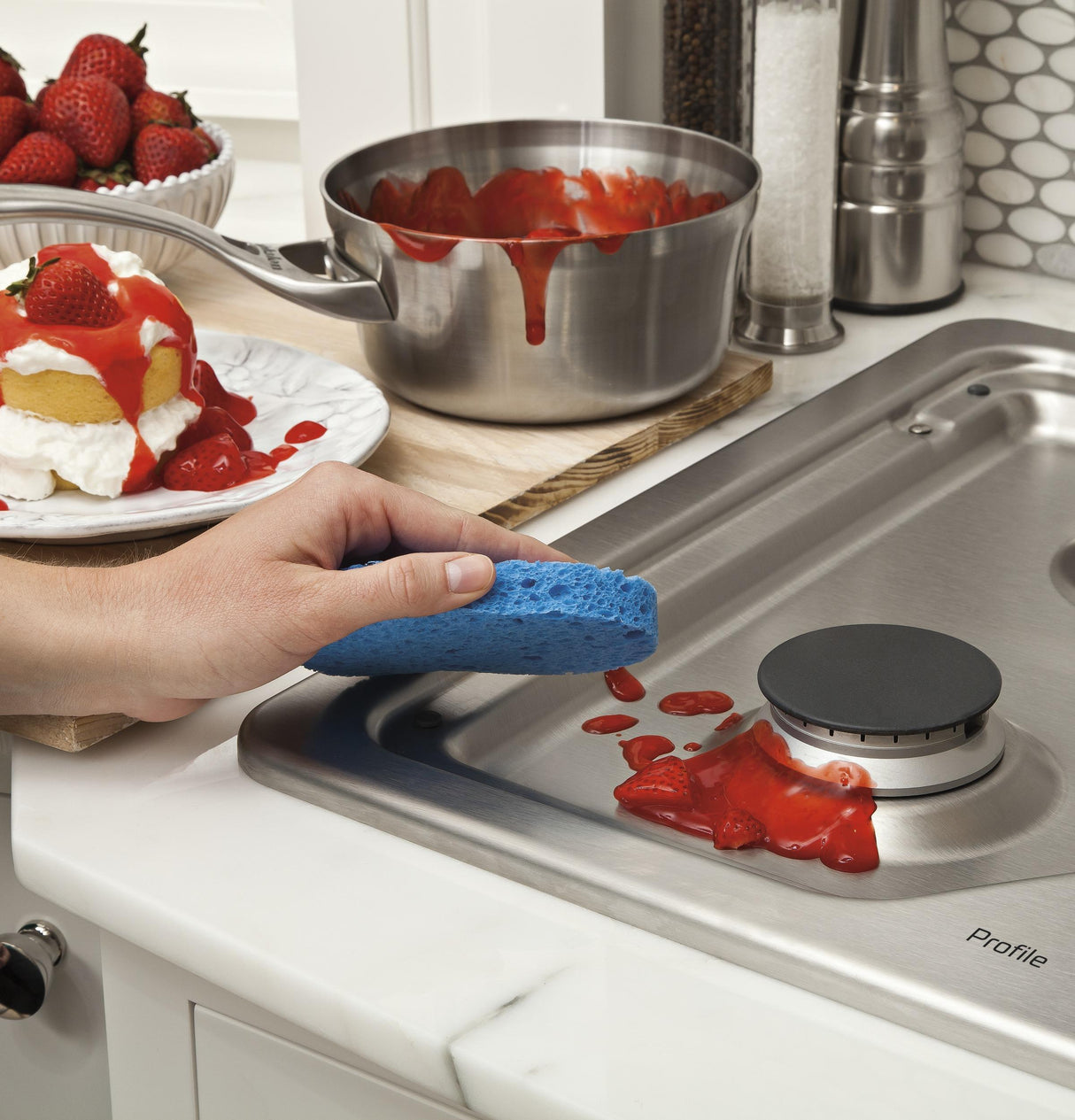 GE Profile™ Series 36" Built-In Gas Cooktop