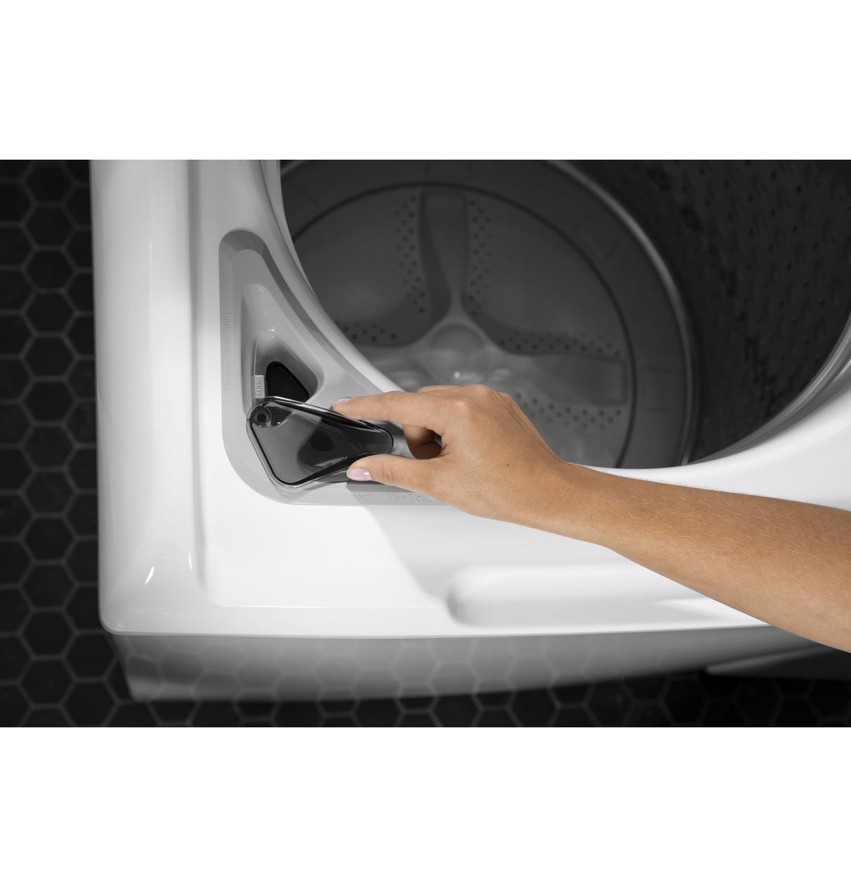 GE® 5.0 cu. ft. Capacity Smart Washer with Stainless Steel Basket
