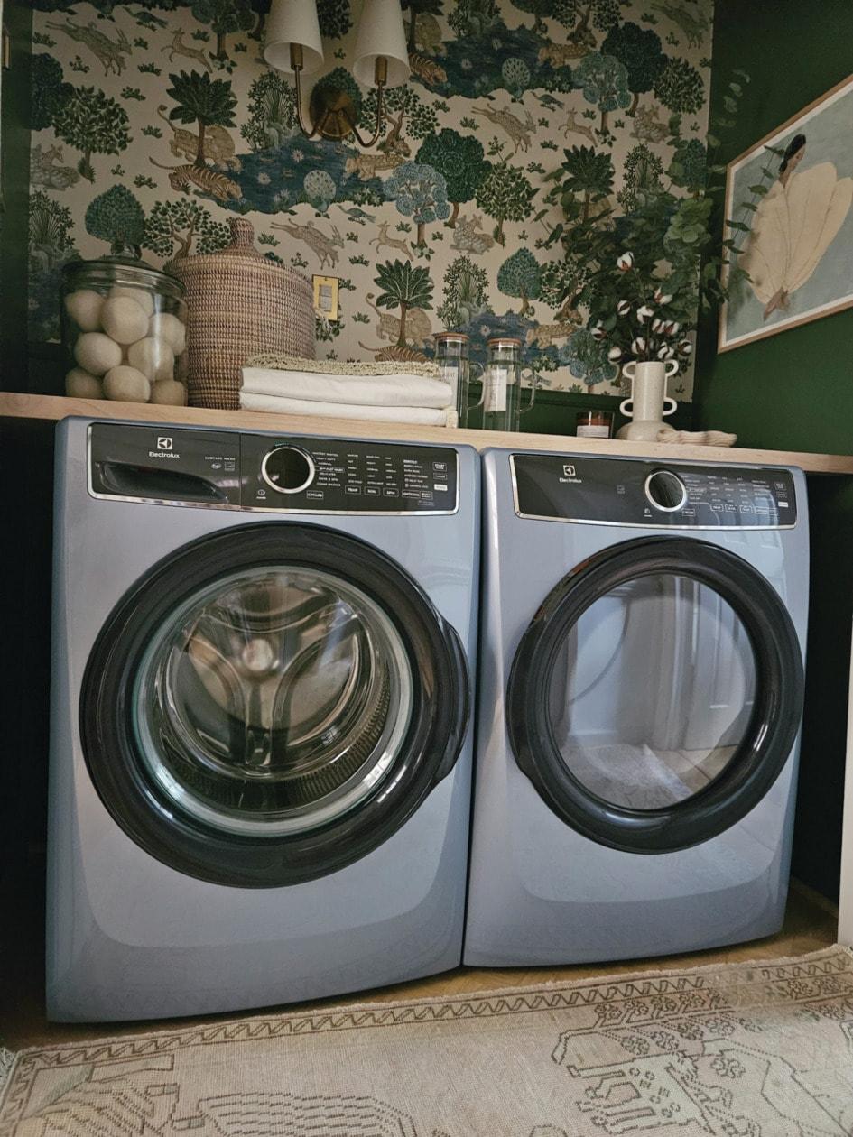 Front Load Perfect Steam™ Gas Dryer with Instant Refresh - 8.0 Cu. Ft.