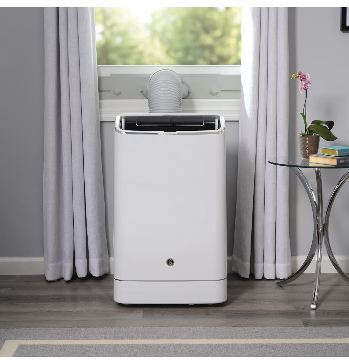 GE® 9,850 BTU SACC Smart Portable Air Conditioner for Medium Rooms up to 550 sq ft. (14,000 BTU ASHRAE)