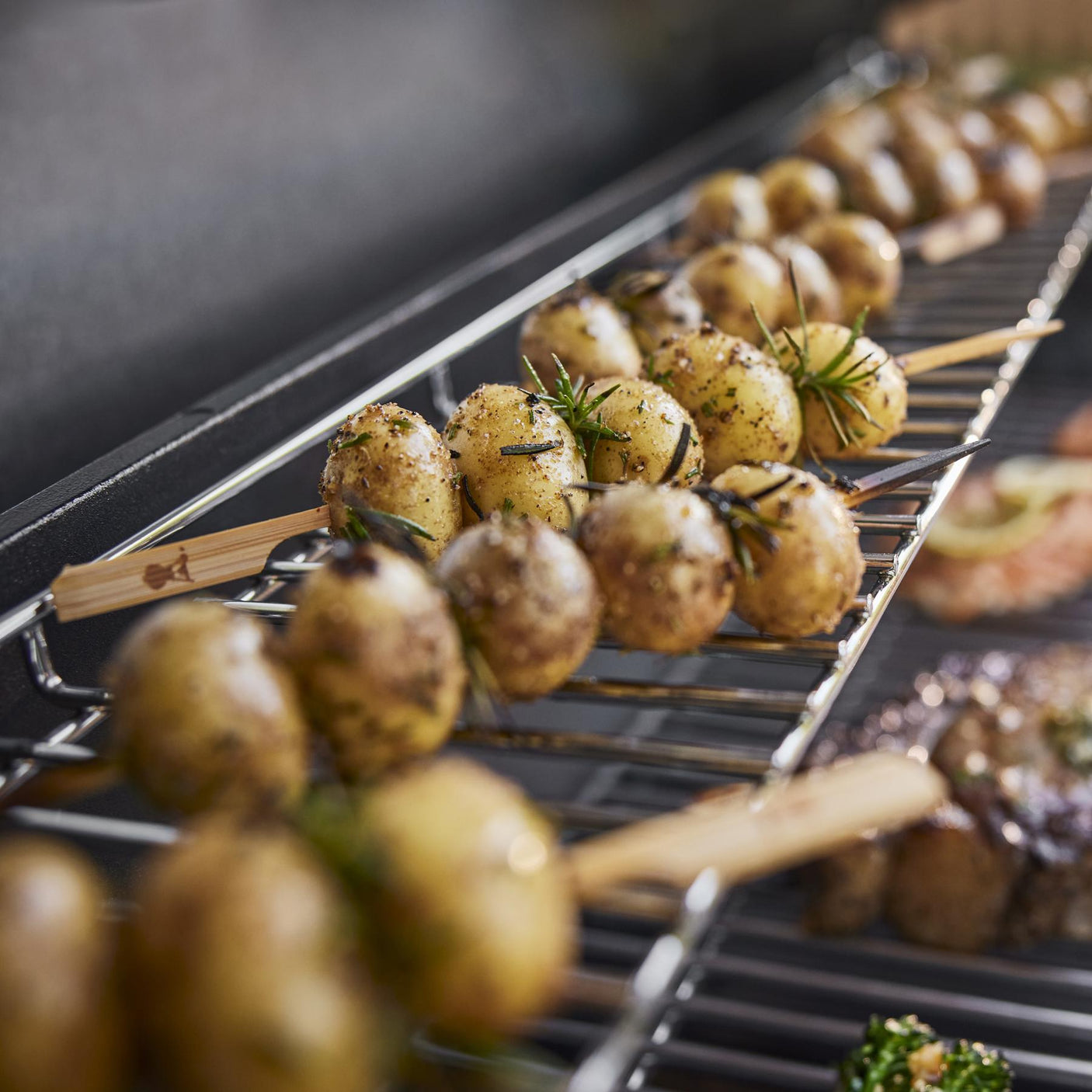 Genesis S-415 Gas Grill (Natural Gas) - Stainless Steel