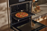 Gourmet baking and AirFry tray, perforated - for everything that is crunchy and crisp.