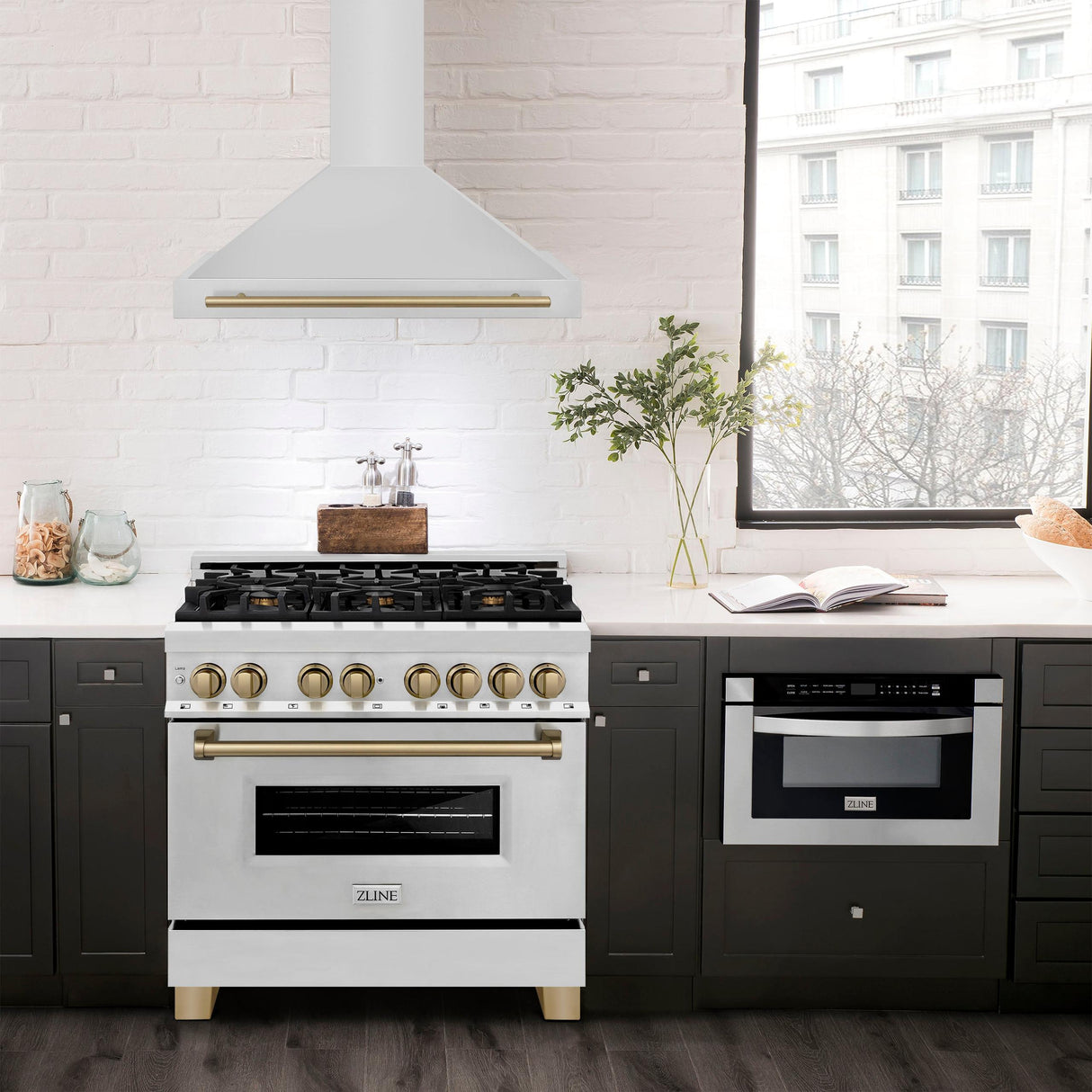 ZLINE 30 in. Autograph Edition Convertible Stainless Steel Range Hood with Stainless Steel Shell and Champagne Bronze Accents (KB4STZ-30-CB) [Color: Champagne Bronze Accents]