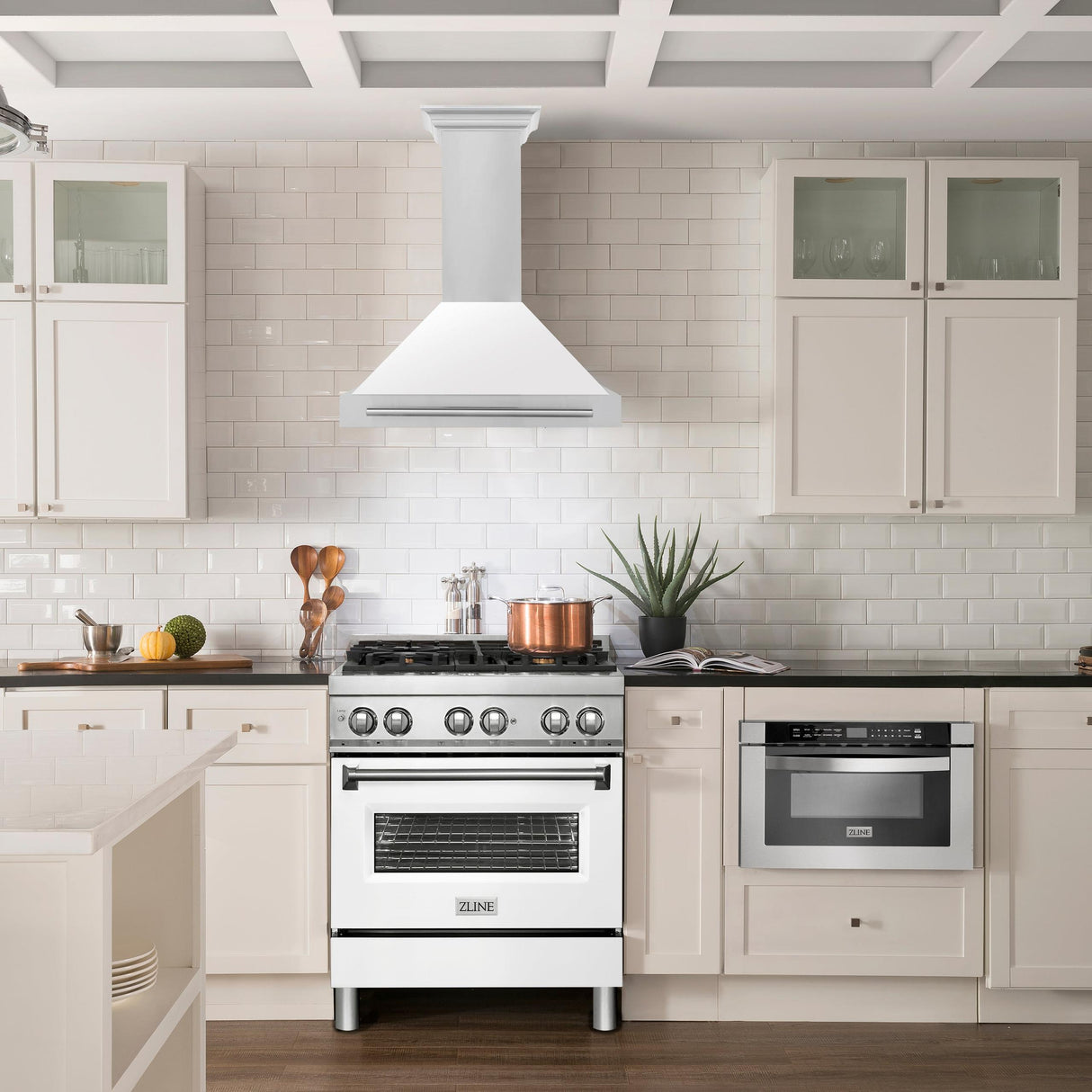 ZLINE 30 in. Convertible Stainless Steel Range Hood with Stainless Steel Handle (KB4STX-30) [Color: White Matte]