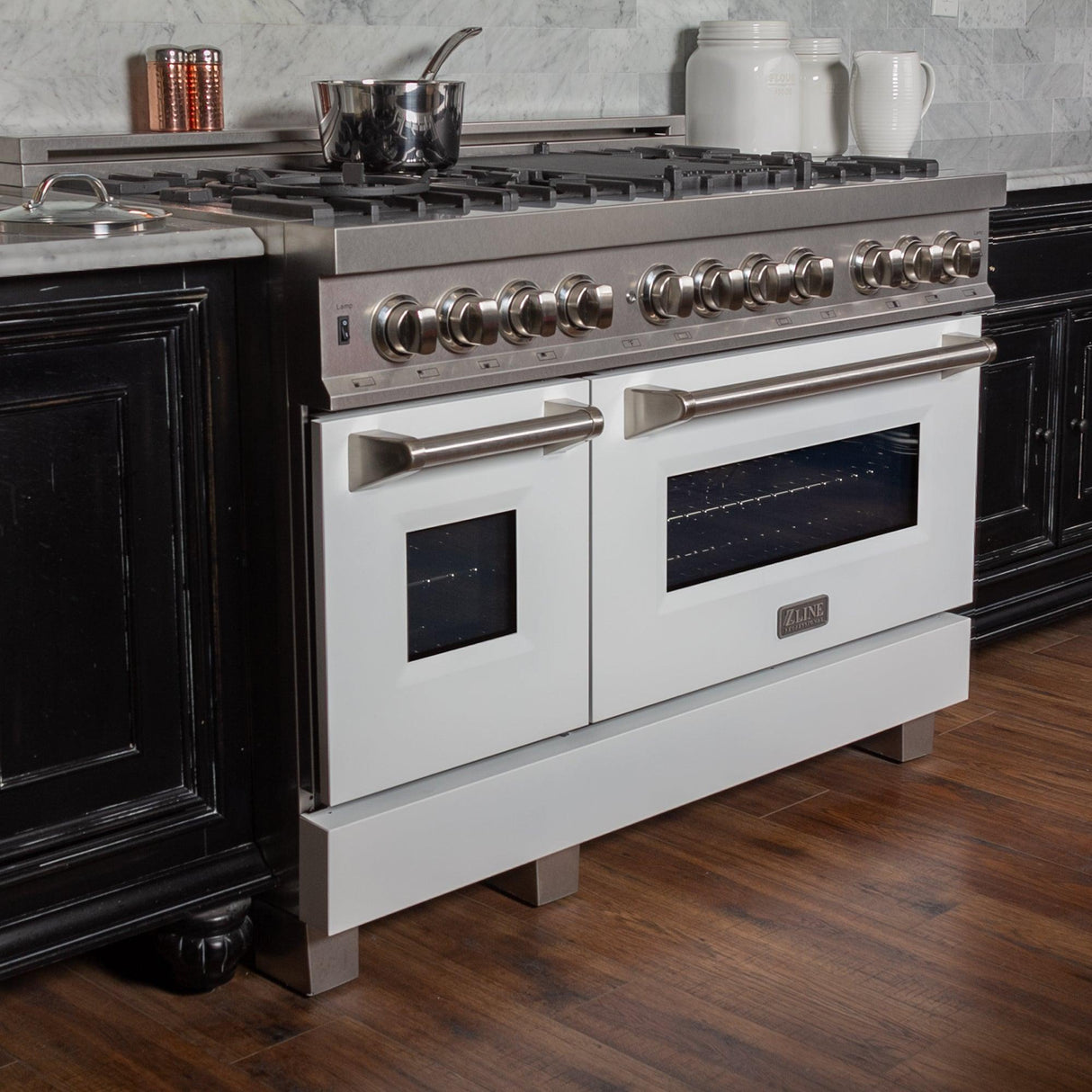 ZLINE 48 in. DuraSnow Stainless Steel 6.0 cu.ft. 7 Gas Burner/Electric Oven Range with Color Door Options (RAS-SN-48) [Color: White Matte]