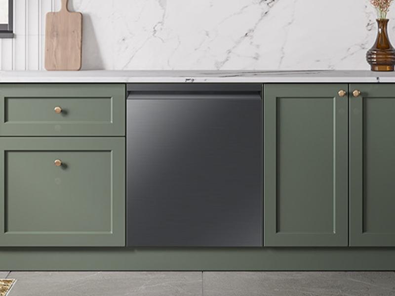 38 dBA Bespoke Smart Dishwasher with 3rd Rack Washing System in Fingerprint Resistant Matte Black Steel