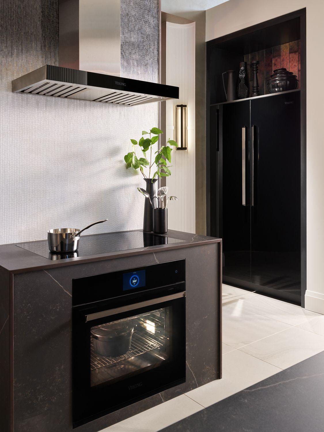 30" Single Electric Oven - MVSOE6301BG